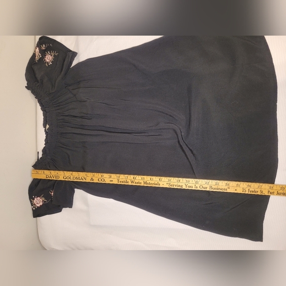 Abercrombie and Fitch Embroidered Mini Dress sz S - Picture 7 of 9